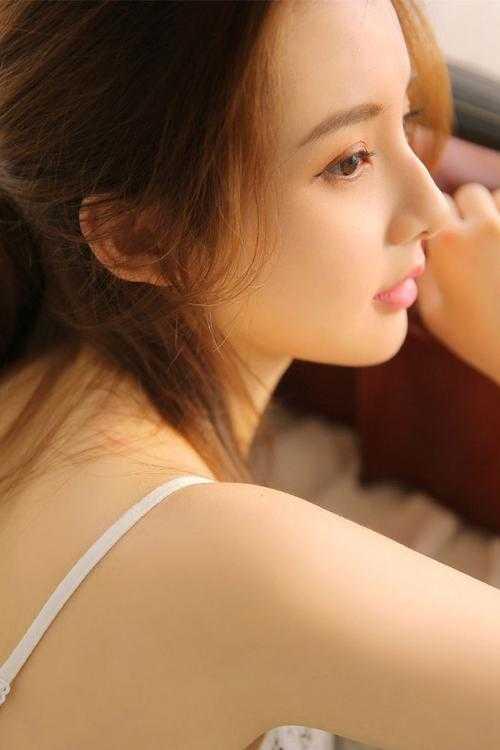 实习班主任竟然是最强咒文使 实习班主任竟然是最强咒文使